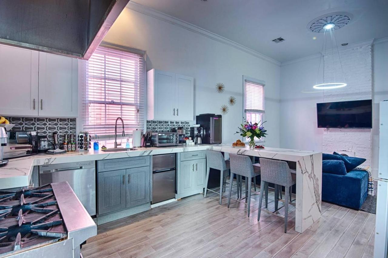 Villa Five Br - Sleeps 10! Steps From French Quarter New Orleans Esterno foto